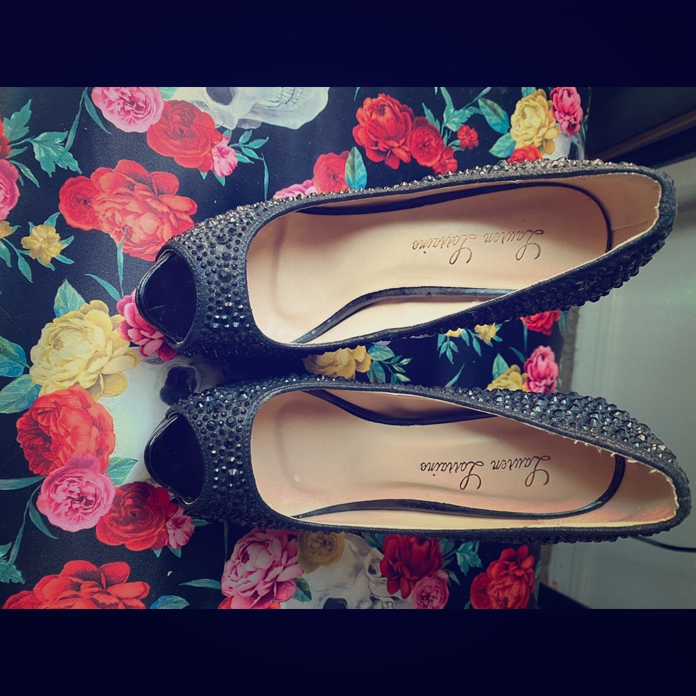 Black Lauren Lorraine Heel size 6.5 worn one time